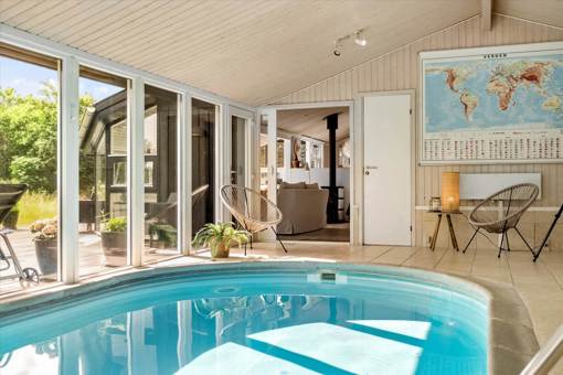 Poolhaus in Bratten