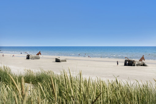 Fredsskulptur am Strand von Blåvand